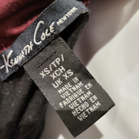 Top - Picture 3 of 3